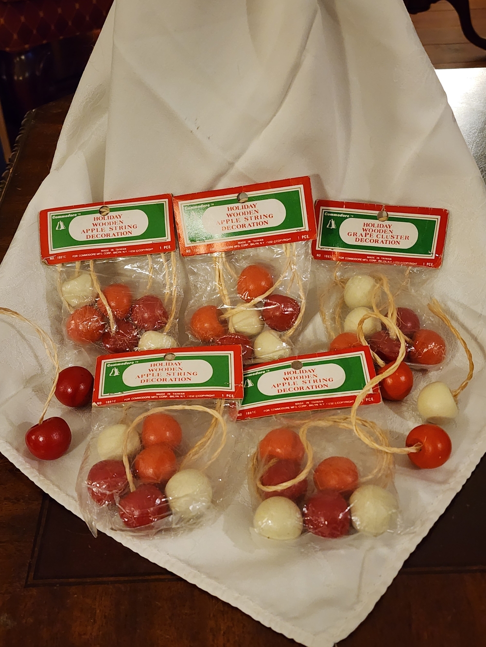 Holiday Wooden Apple String Ornaments in Red & White